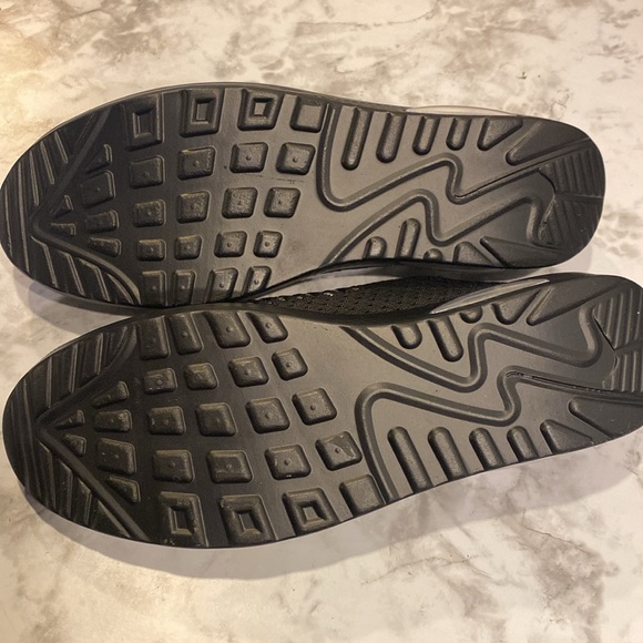 Slide on Shoes - Picture 3 of 9